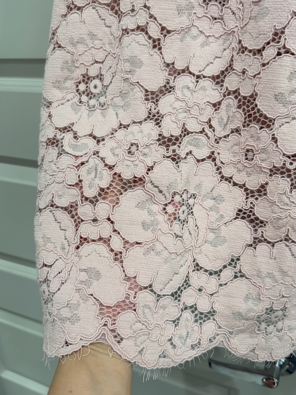 BCBGMaxAzria Pink Lace Dress Diane Dress M Summer Dress BCBG Max Azria GUC - Picture 6 of 11